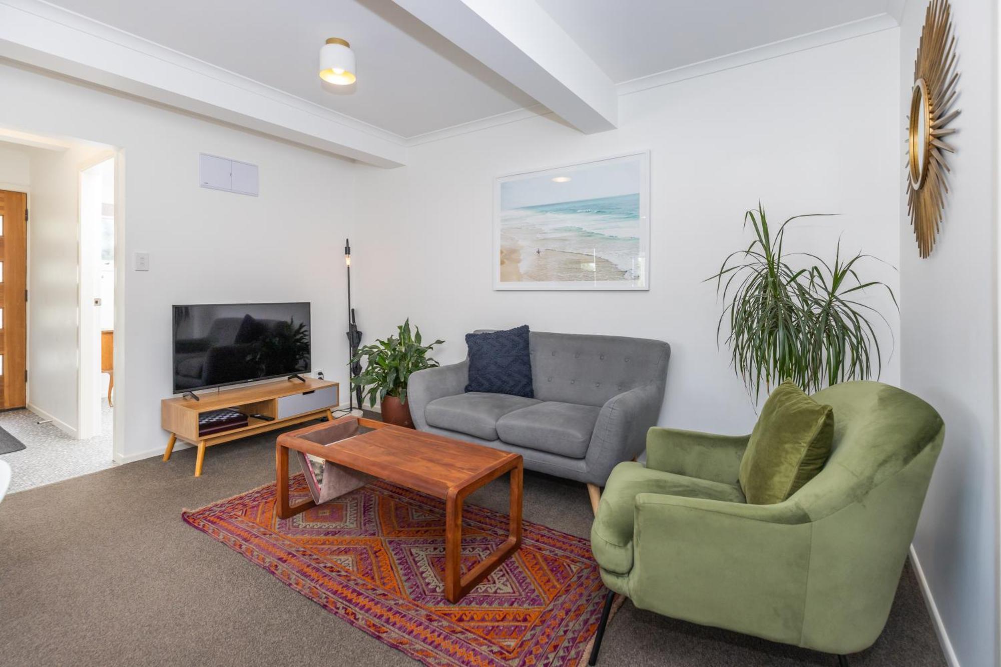 2 Bedroom Home Away From Home Near Cbd & Private Parking Hamilton Extérieur photo